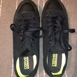 All black converse all stars